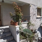 Belle villa ardéchoise de 90 m² avec jardin fleuri et vue exceptionnelle près de Largentière