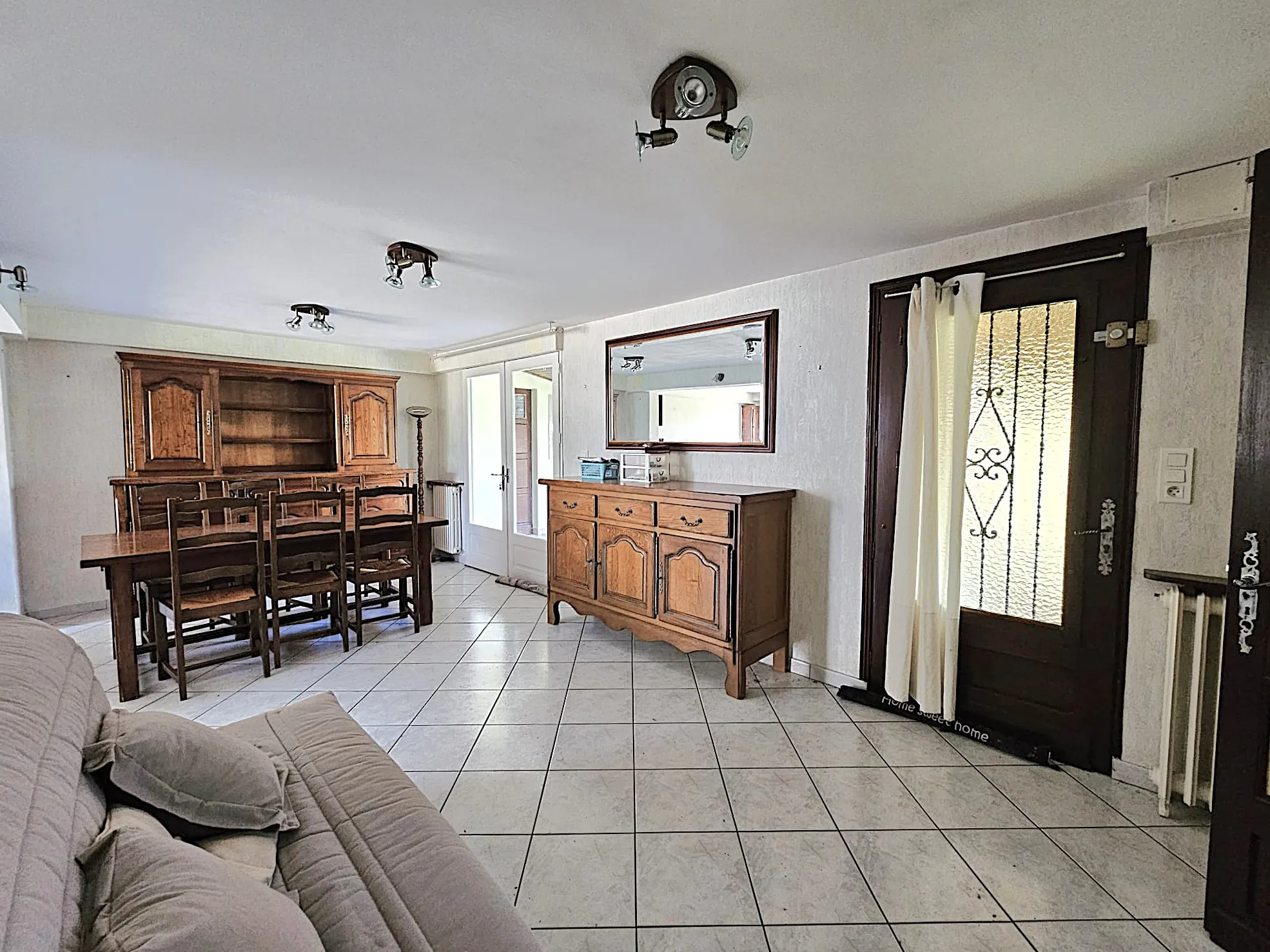 Maison familiale de 133 m² avec jardin, garage et abri camping-car à Villeneuve-sur-Lot 