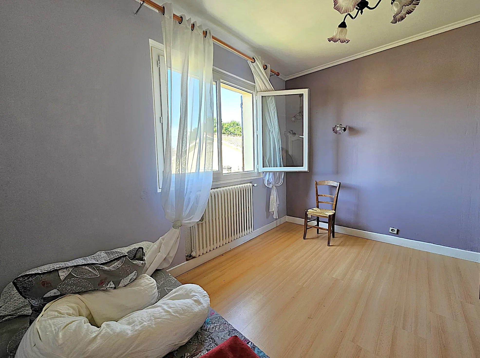 Maison familiale de 133 m² avec jardin, garage et abri camping-car à Villeneuve-sur-Lot 