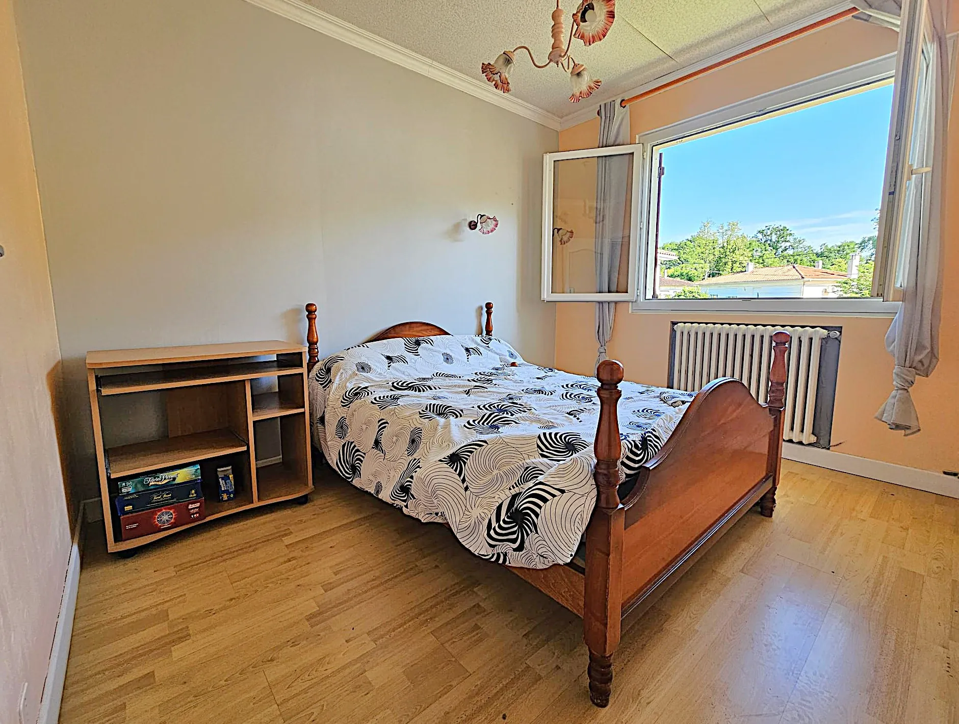 Maison familiale de 133 m² avec jardin, garage et abri camping-car à Villeneuve-sur-Lot 