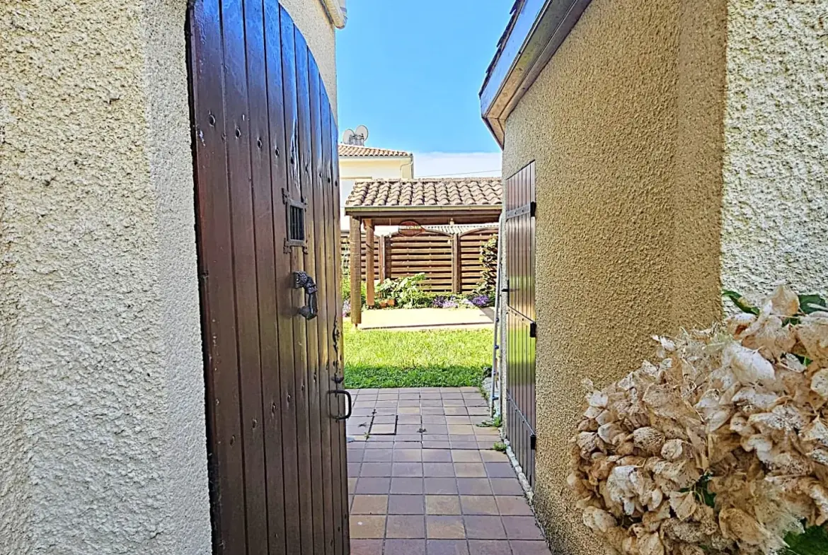 Maison familiale de 133 m² avec jardin, garage et abri camping-car à Villeneuve-sur-Lot 