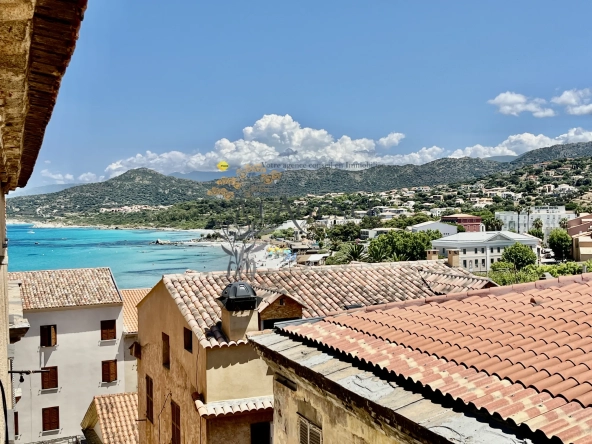 Appartement T2 à Vendre au Centre de L'Ile Rousse avec Terrasse