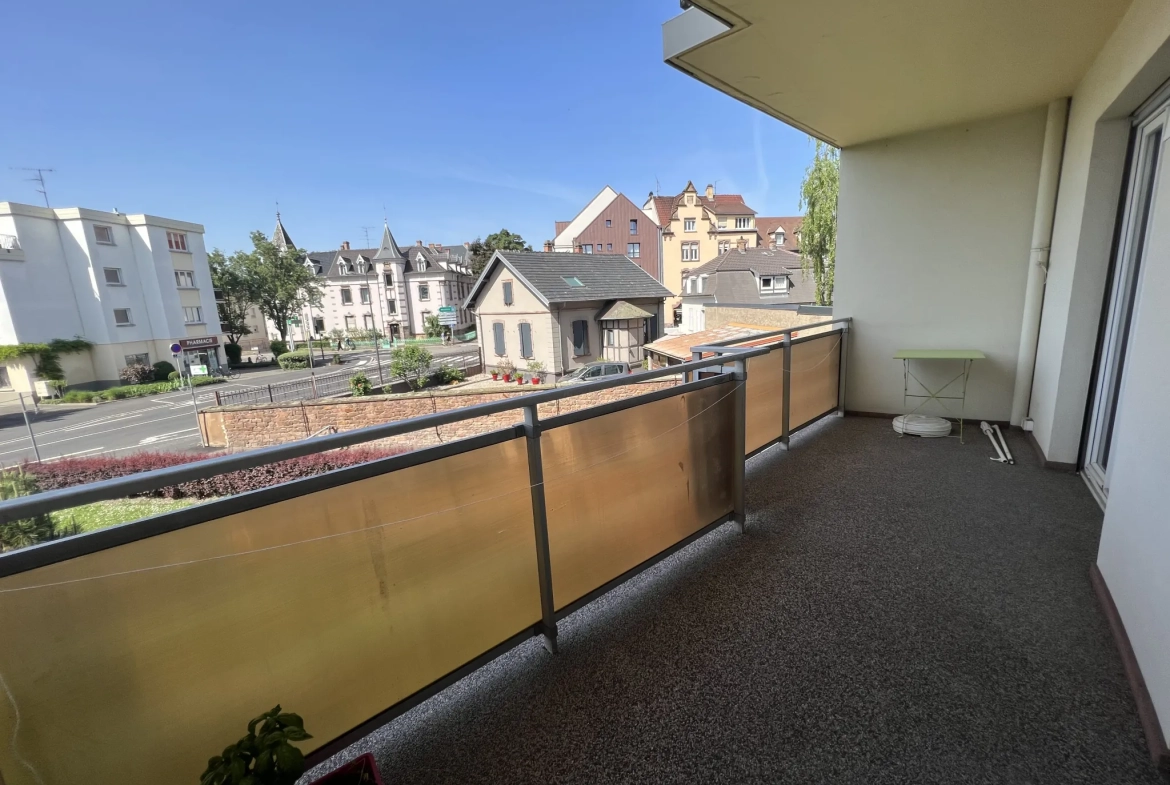A vendre appartement 3 pièces de 74 m² au centre de Colmar avec garage et cave 