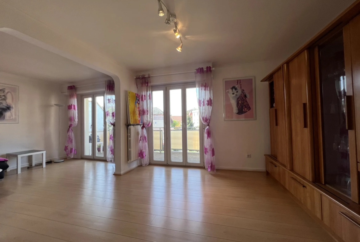 A vendre appartement 3 pièces de 74 m² au centre de Colmar avec garage et cave 