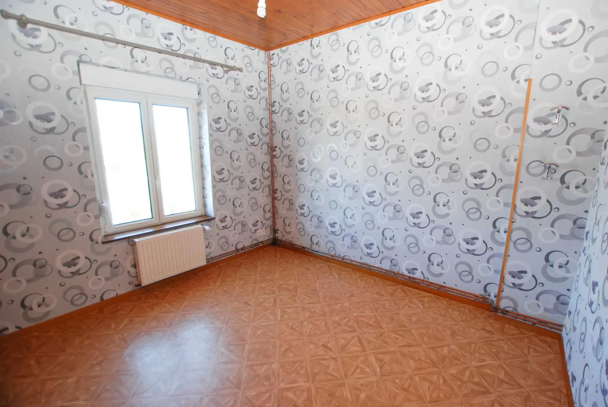 Maison à vendre à Marpent avec jardin, garage et 3 chambres 