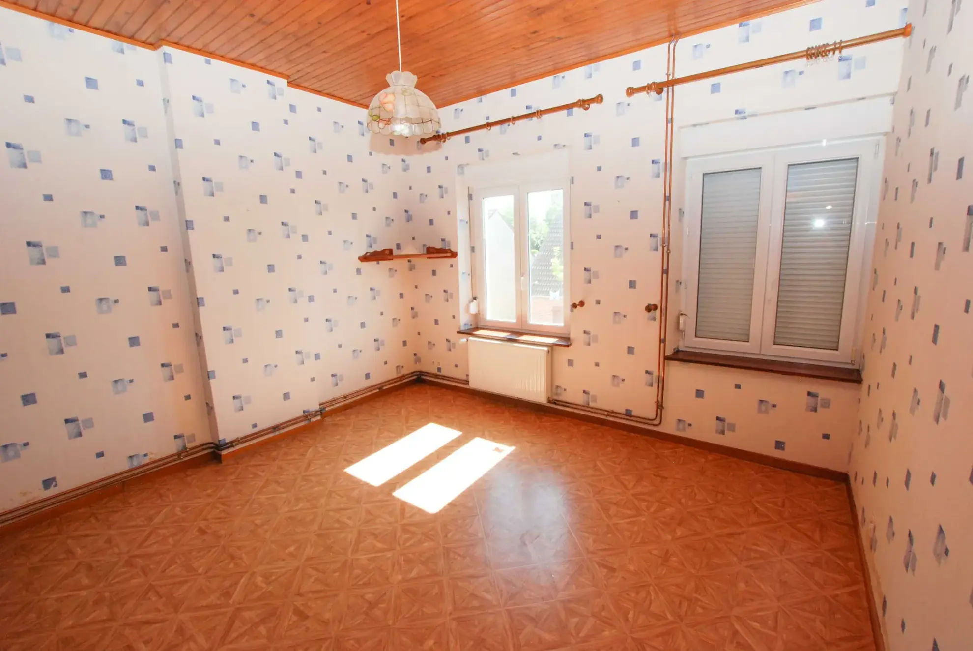 Maison à vendre à Marpent avec jardin, garage et 3 chambres 