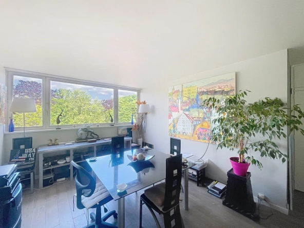 Appartement de 97 m² avec balcon à Tourcoing dans un environnement calme 