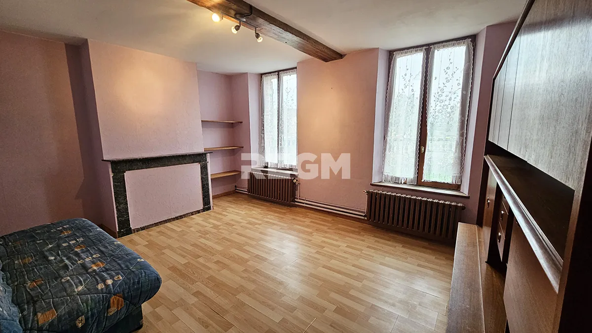 Charmante maison longère de 101 m² à Pont-sur-Vanne avec potentiel d’agrandissement 