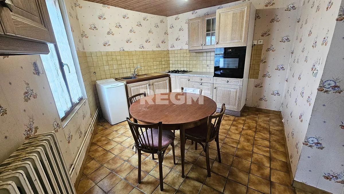Charmante maison longère de 101 m² à Pont-sur-Vanne avec potentiel d’agrandissement 