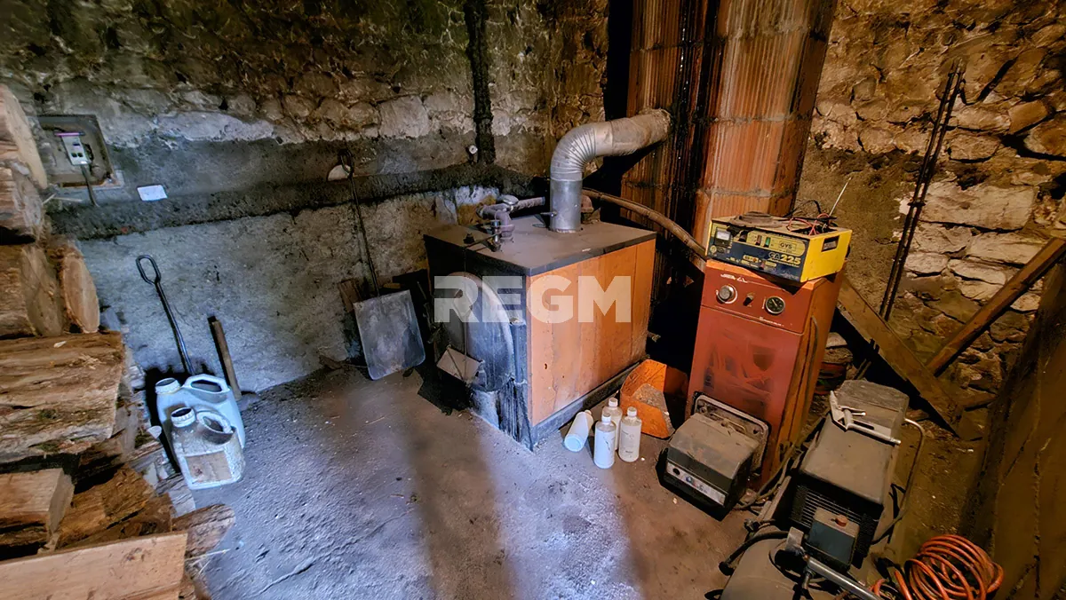 Charmante maison longère de 101 m² à Pont-sur-Vanne avec potentiel d’agrandissement 
