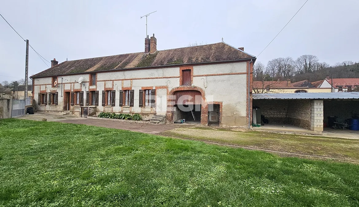 Charmante maison longère de 101 m² à Pont-sur-Vanne avec potentiel d’agrandissement 