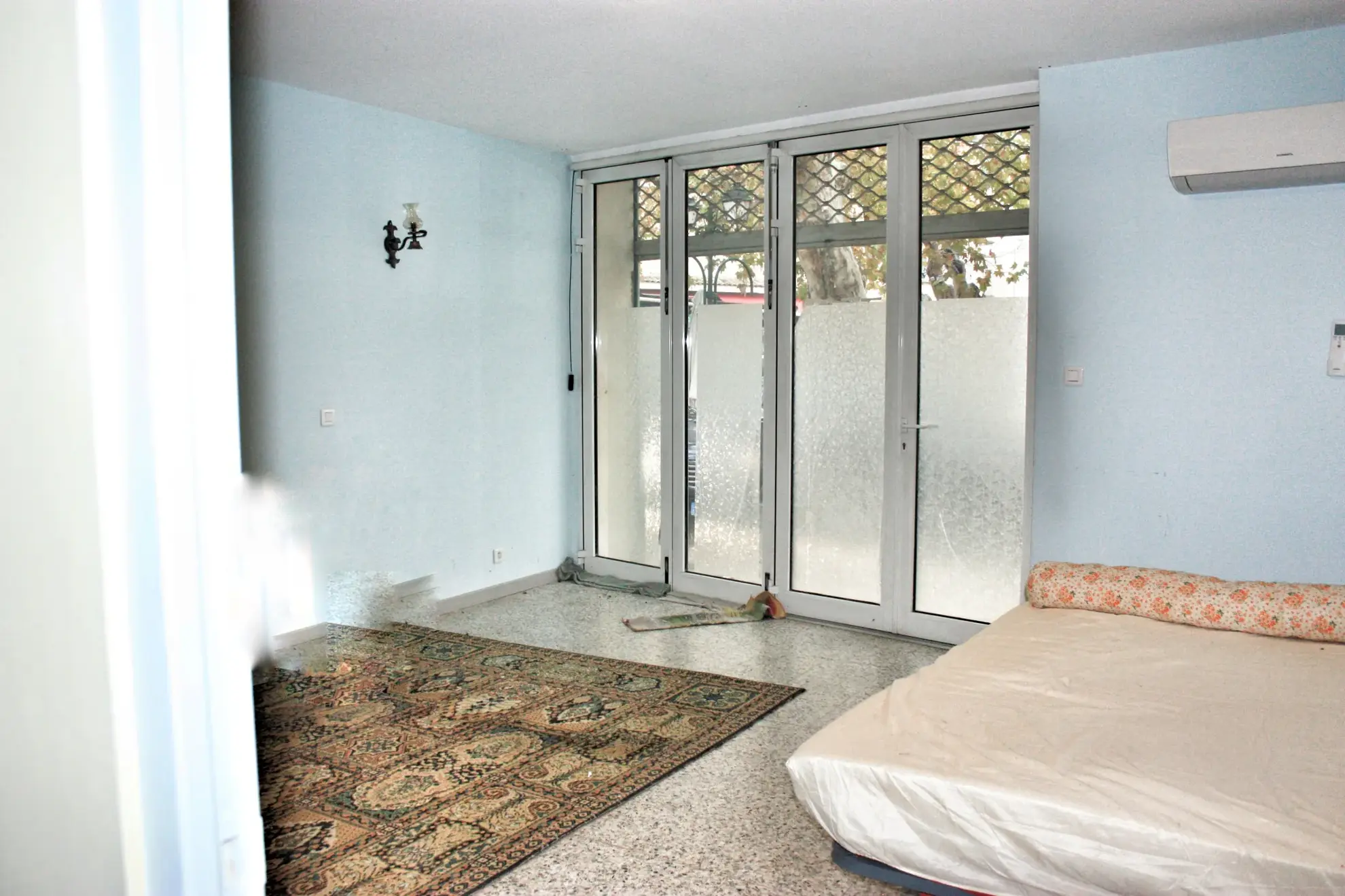 Spacieuse maison familiale à Piolenc avec potentiel d’aménagement 