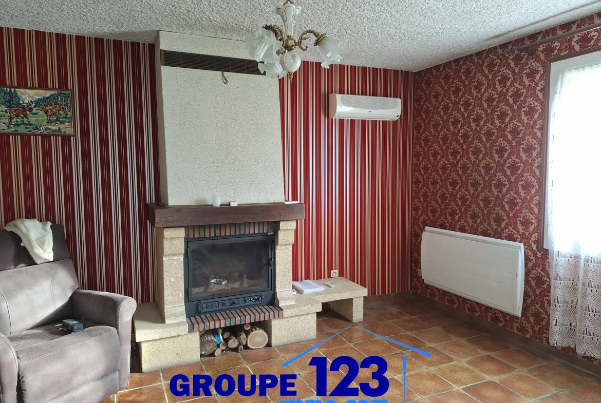 Maison de 126 m² avec garage et terrain de 2000 m² à Moneteau 