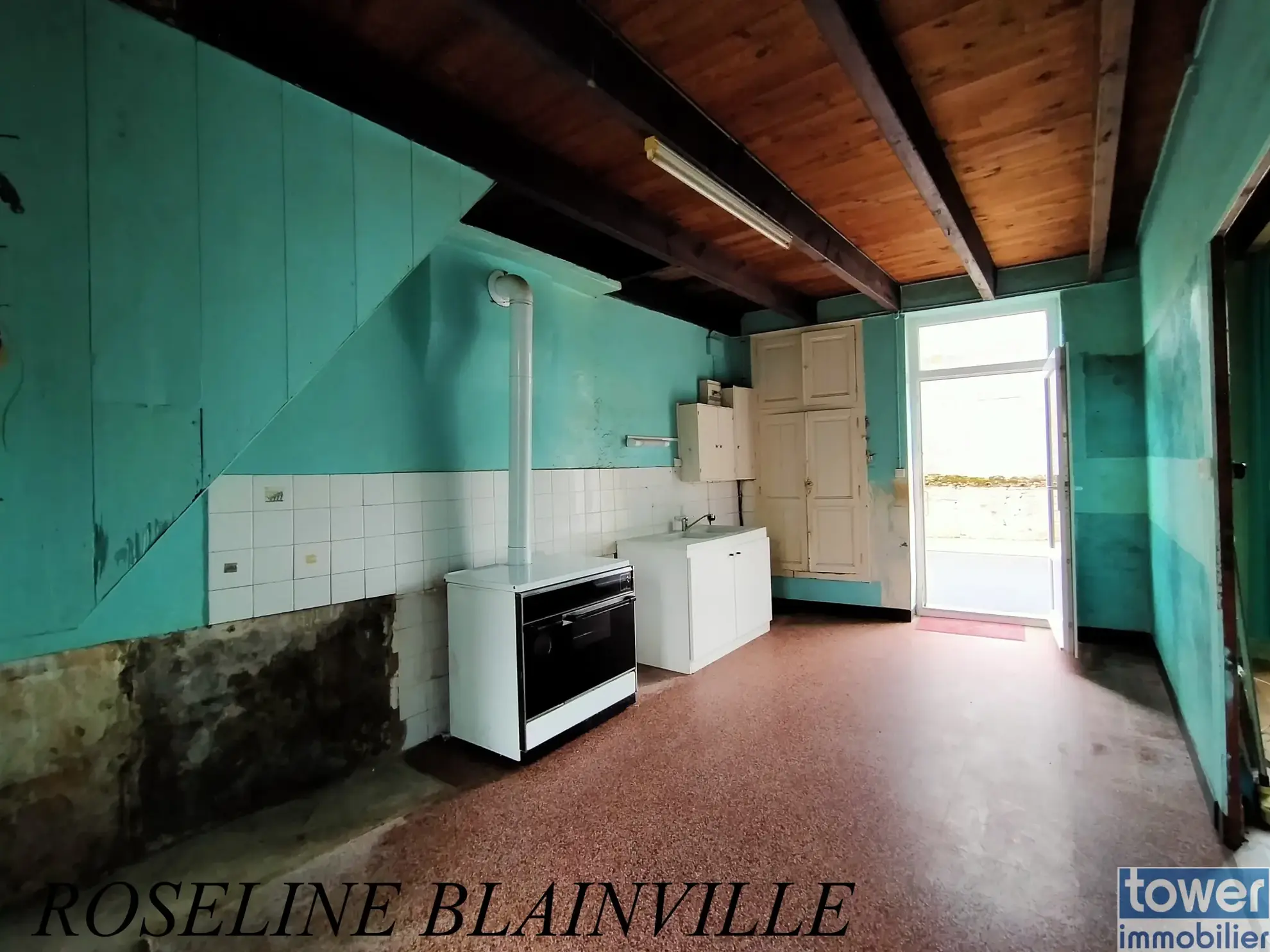 Maison de village à rénover à Meursac - 83 m², proche Royan 