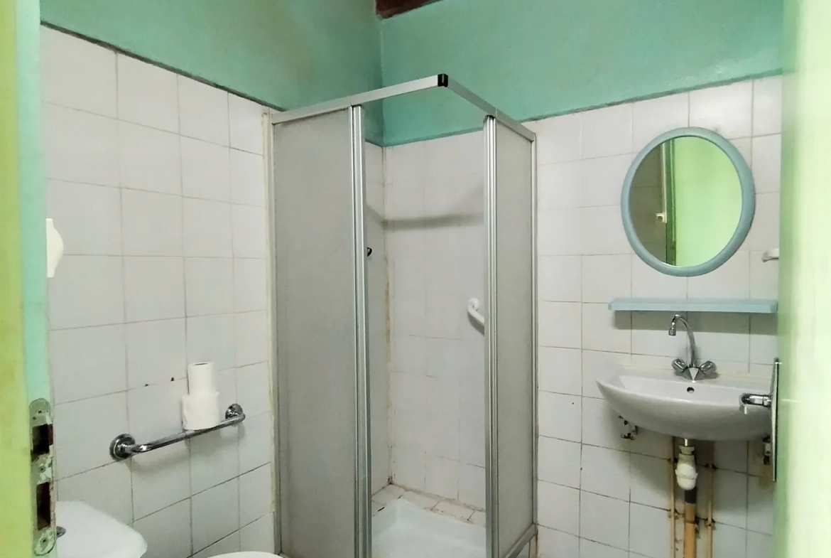 Maison de village à rénover à Meursac - 83 m², proche Royan 