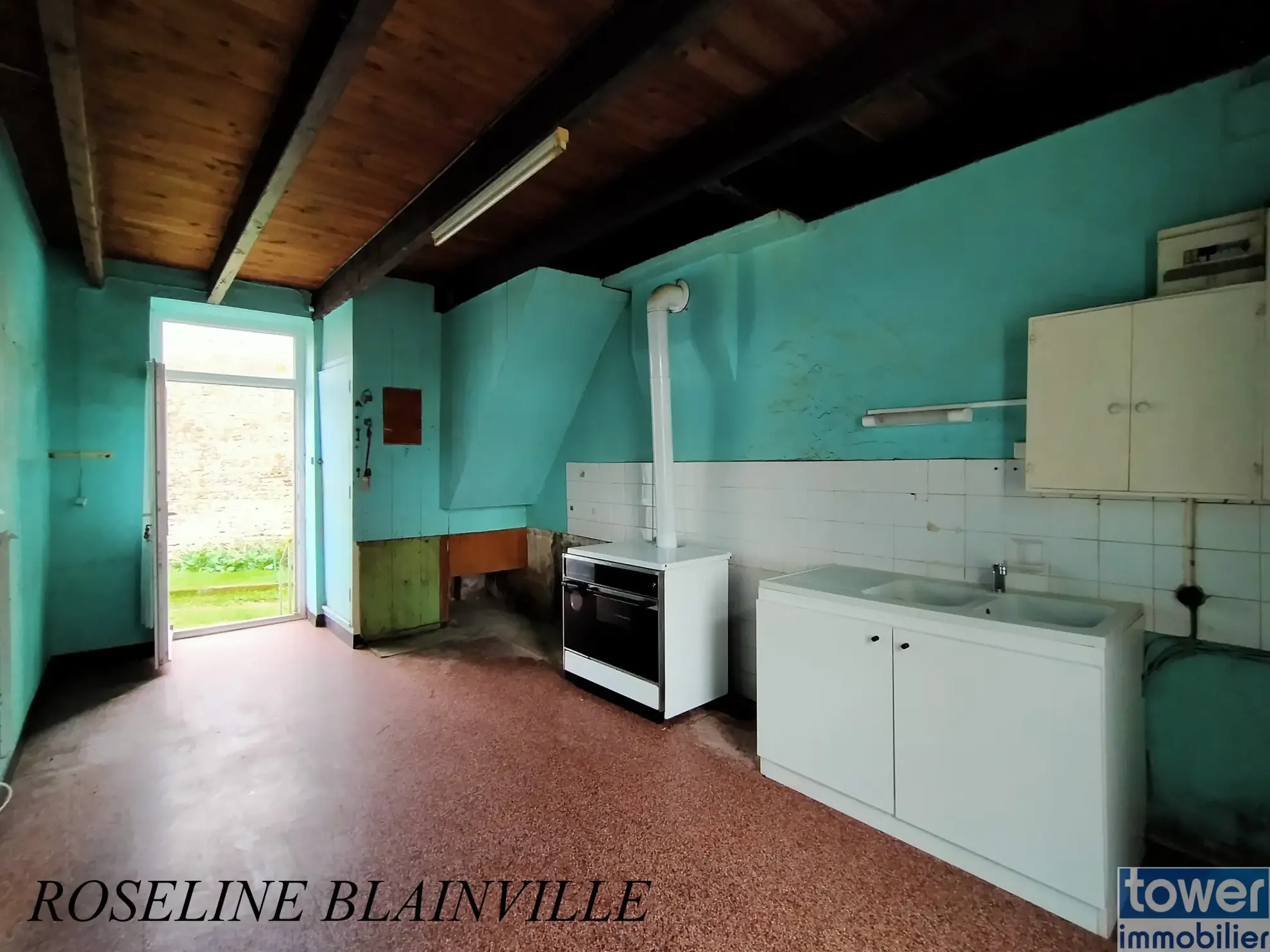Maison de village à rénover à Meursac - 83 m², proche Royan 