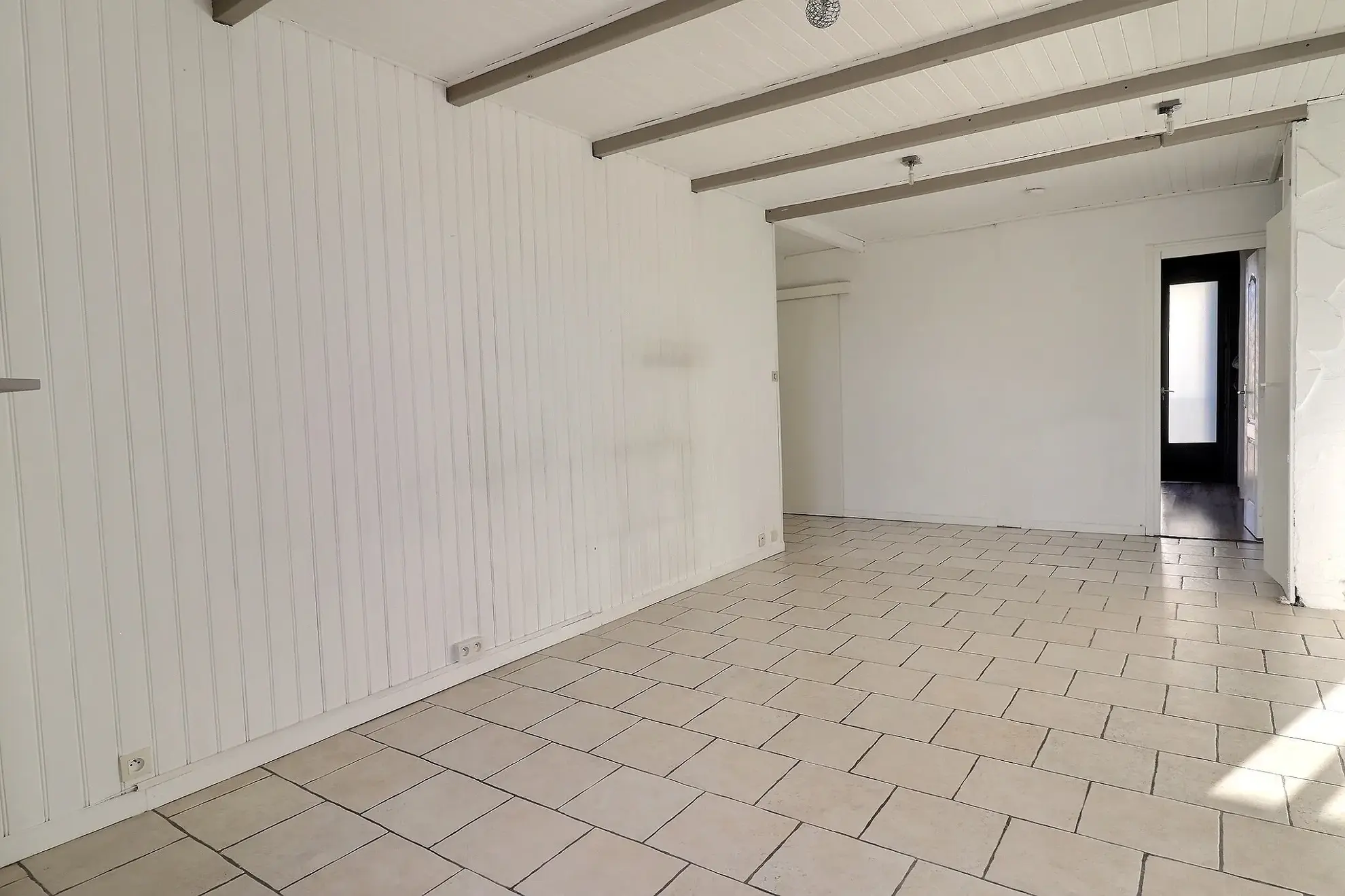 Charmant appartement de 70 m² avec parking, cave et vue dégagée à Marseille, secteur Montolivet-Saint Just 