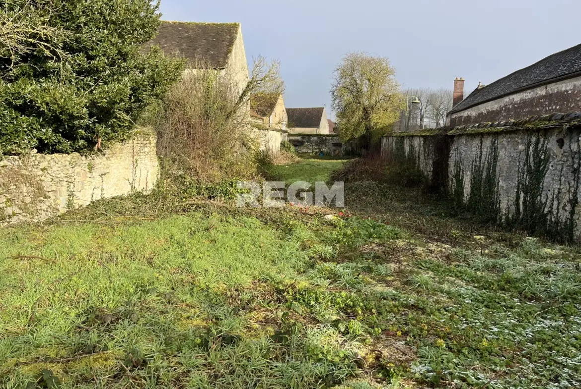 Terrain constructible de 551 m² à La Chapelle-la-Reine, proche commodités 