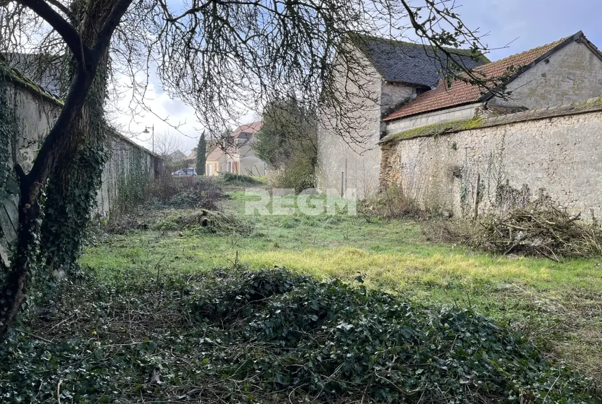 Terrain constructible de 551 m² à La Chapelle-la-Reine, proche commodités 