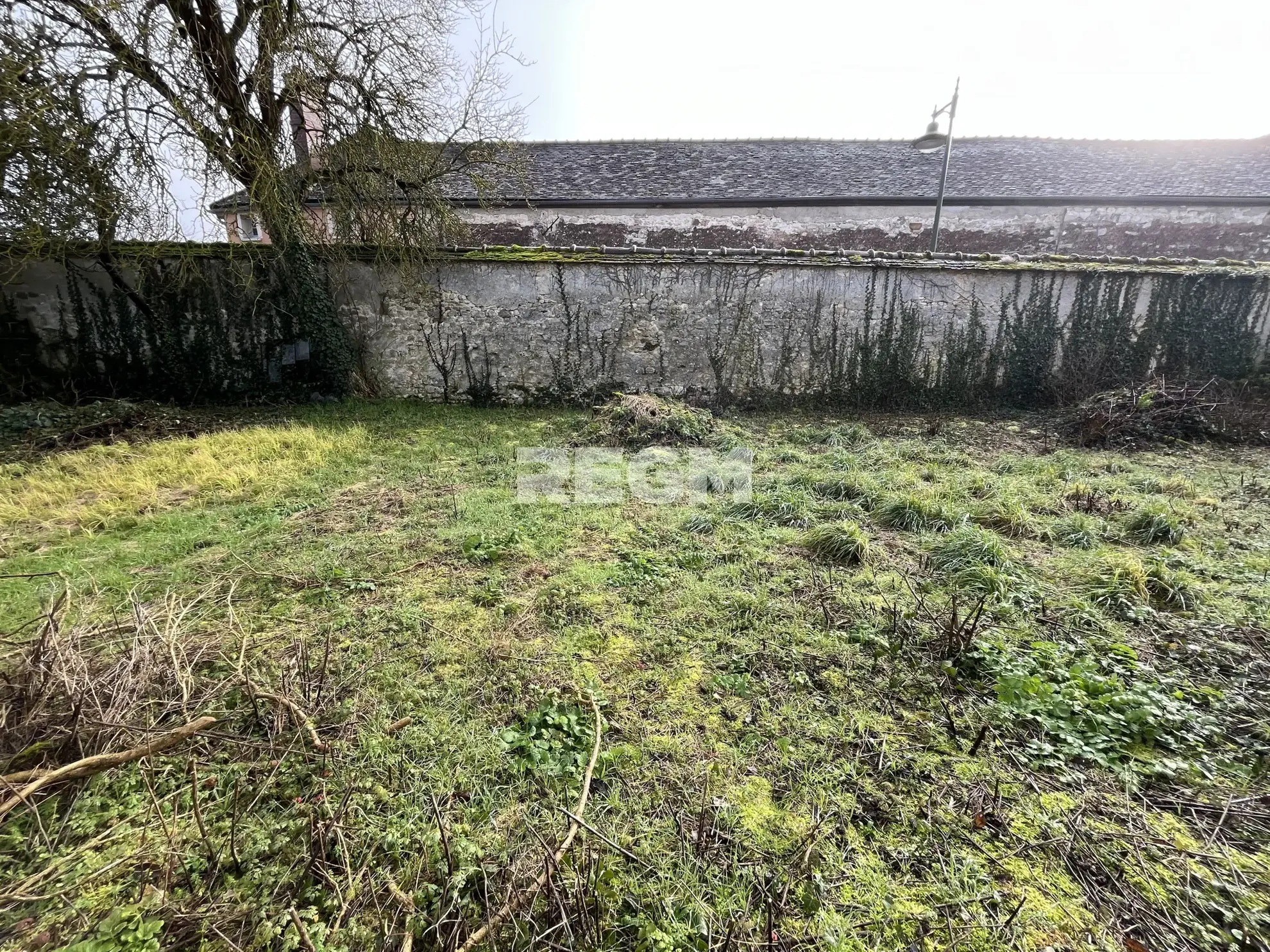 Terrain constructible de 551 m² à La Chapelle-la-Reine, proche commodités 