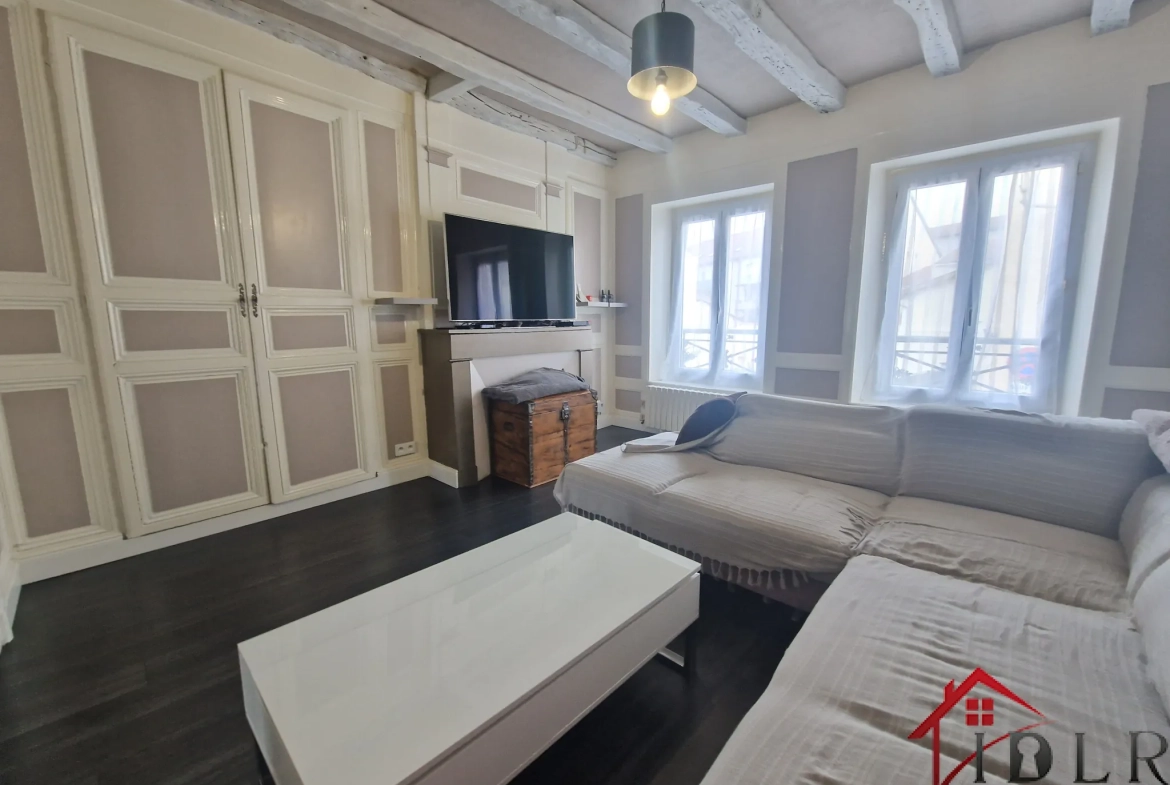 Charmante maison de ville en triplex de 135 m² à Chalons-en-Champagne 