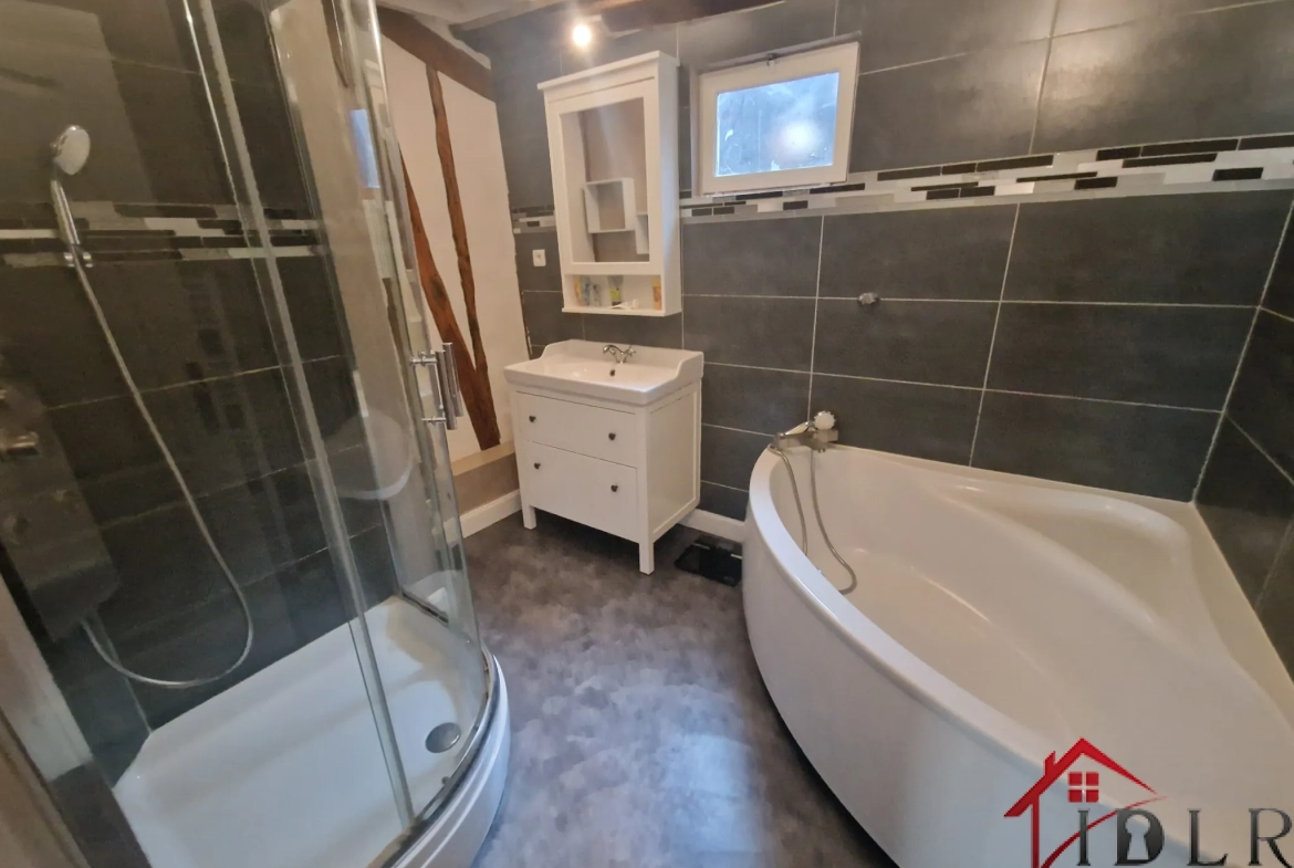 Charmante maison de ville en triplex de 135 m² à Chalons-en-Champagne 