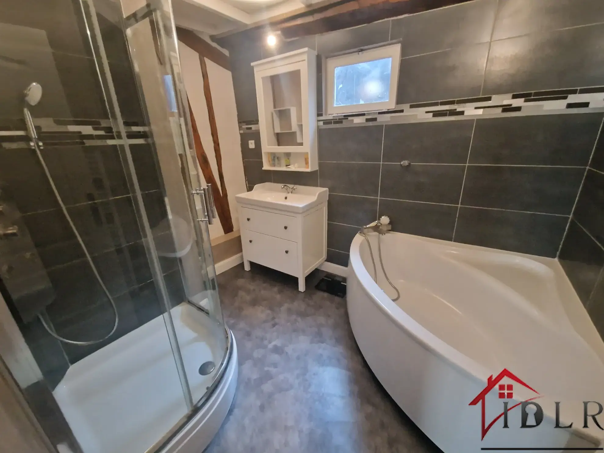 Charmante maison de ville en triplex de 135 m² à Chalons-en-Champagne 