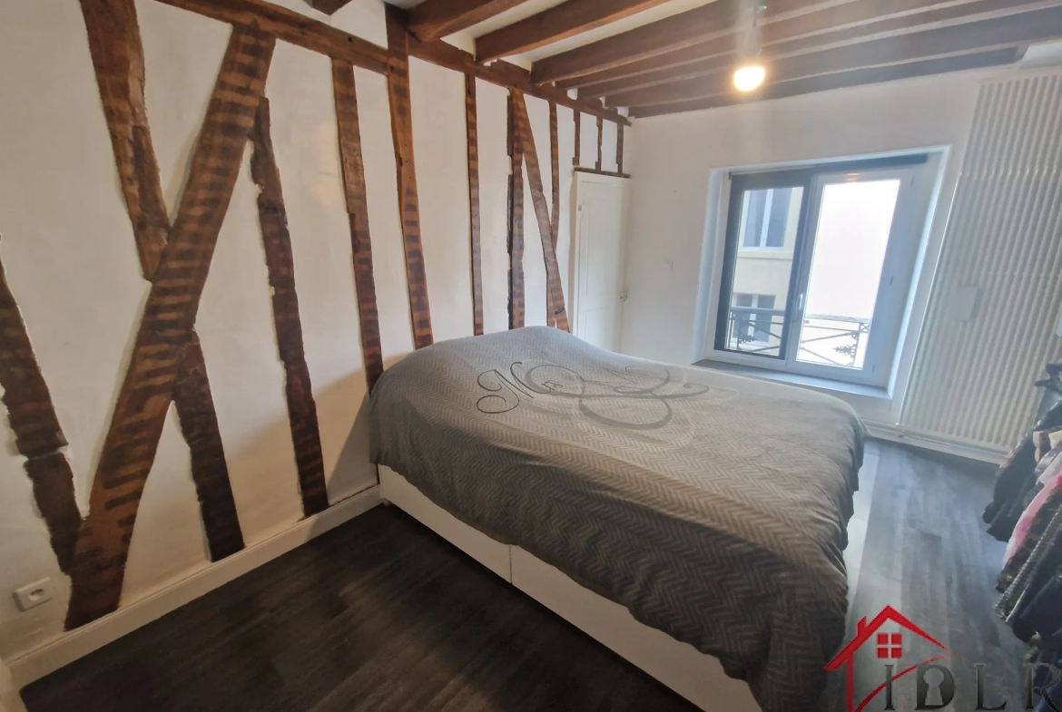 Charmante maison de ville en triplex de 135 m² à Chalons-en-Champagne 