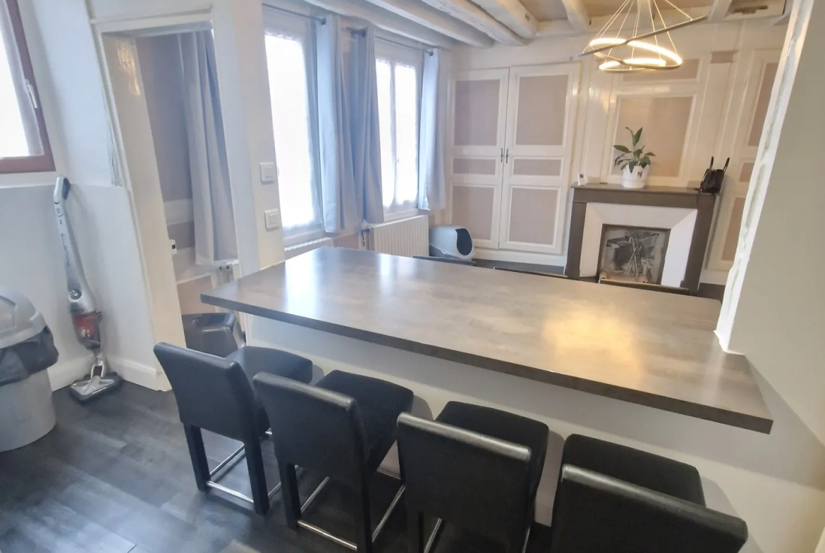 Charmante maison de ville en triplex de 135 m² à Chalons-en-Champagne 
