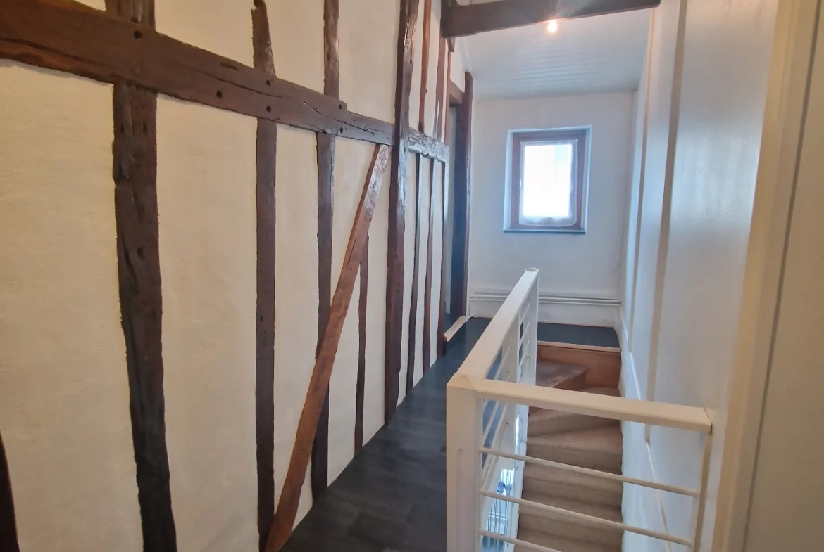 Charmante maison de ville en triplex de 135 m² à Chalons-en-Champagne 