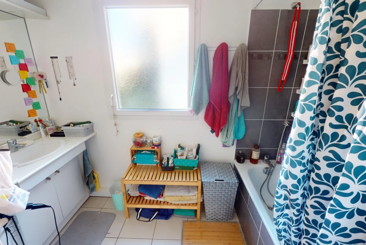 Appartement T3 avec terrasse et garage à Montpellier dans résidence récente 