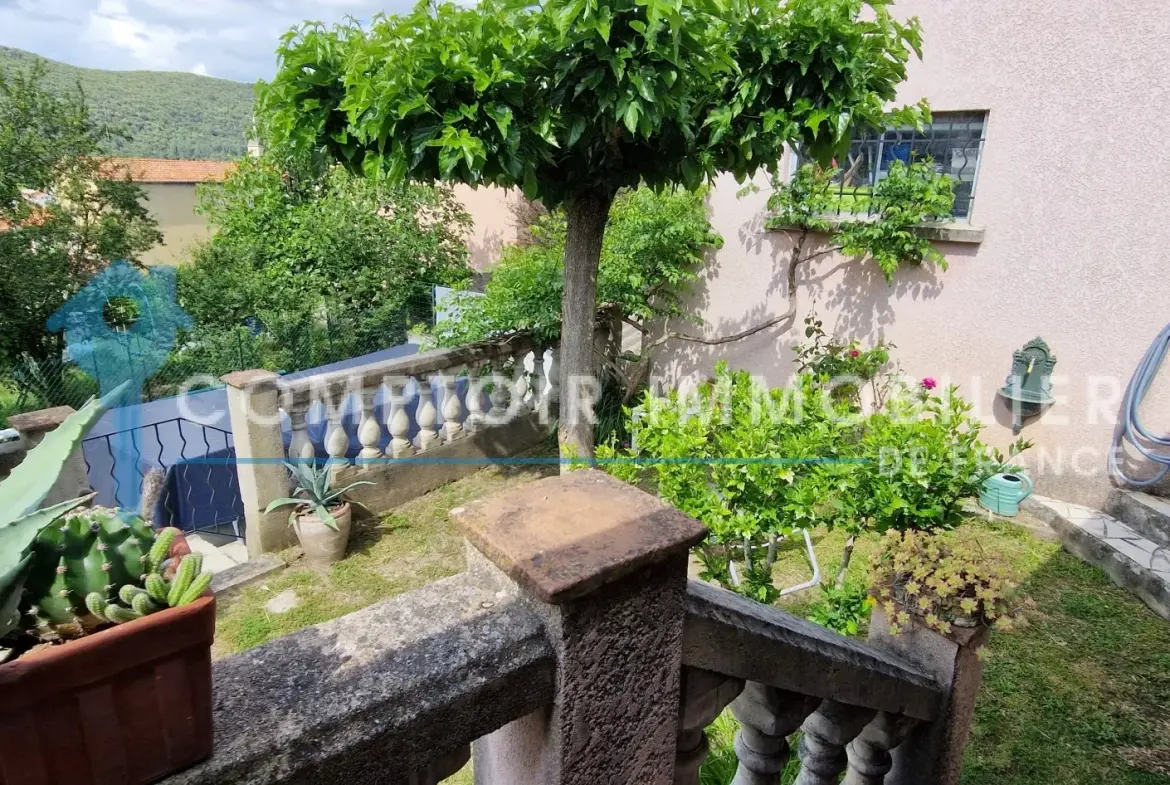 Belle maison de plain-pied avec terrasse et vue sur Cévennes à La Grand-Combe 