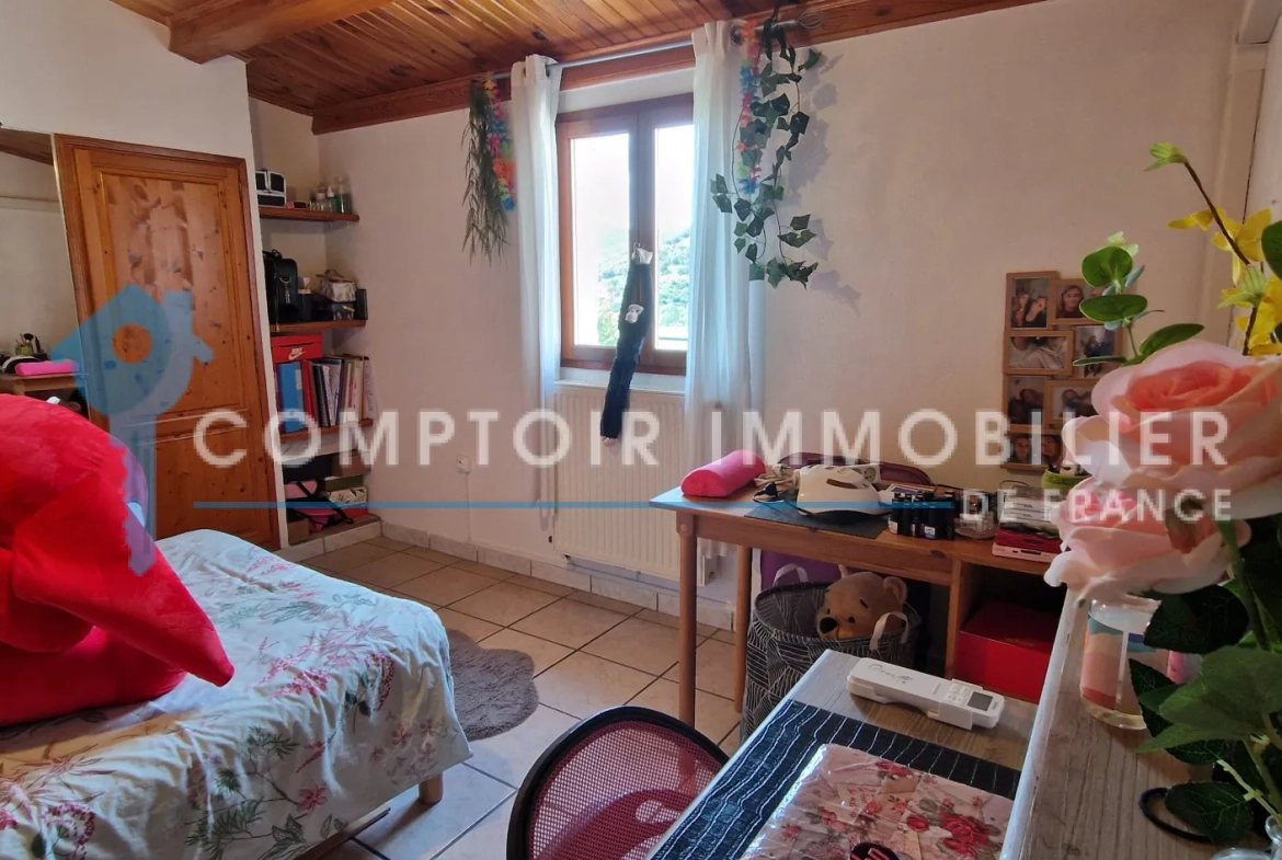 Belle maison de plain-pied avec terrasse et vue sur Cévennes à La Grand-Combe 