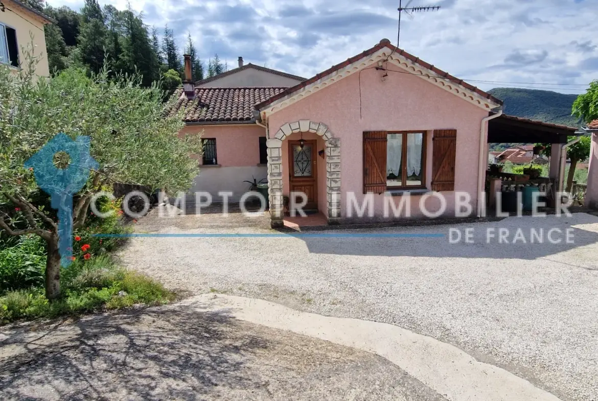 Belle maison de plain-pied avec terrasse et vue sur Cévennes à La Grand-Combe 