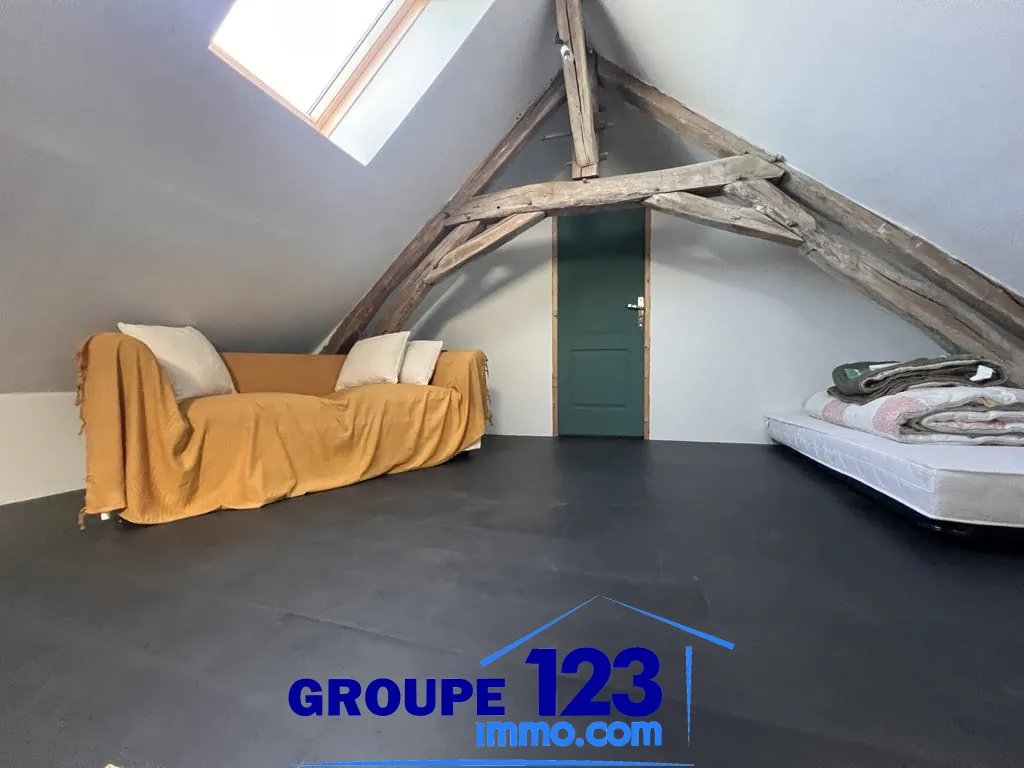 Maison ancienne rénovée avec jardin, 3 chambres près de Toucy 