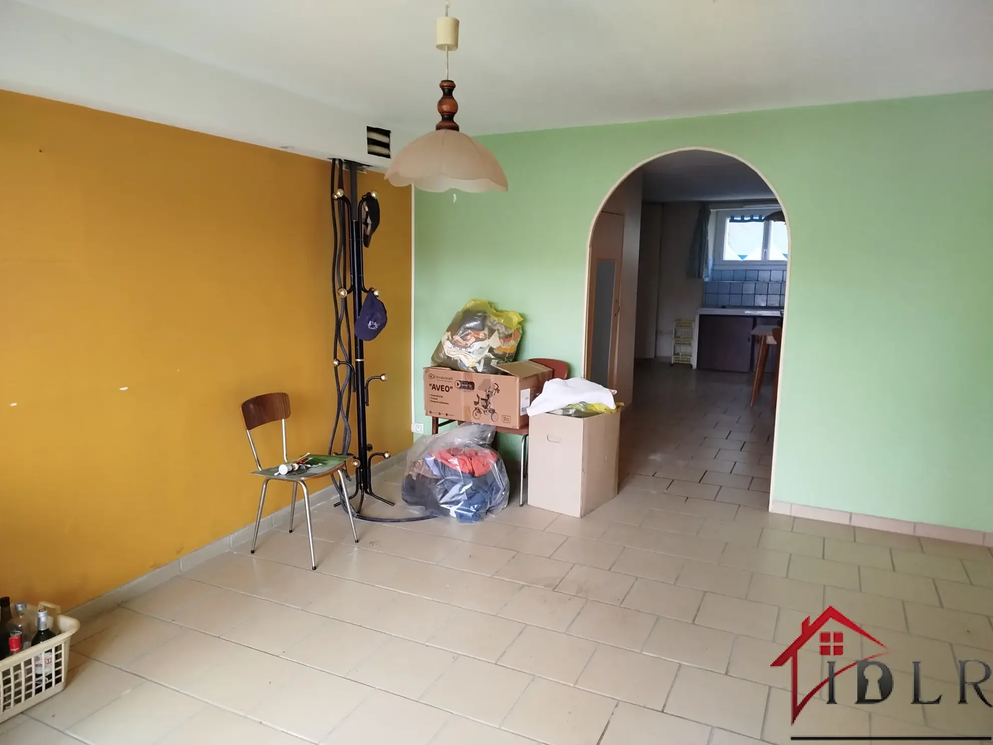 Maison en pierre à Bourdons-sur-Rognon (52700) avec garage et terrain 