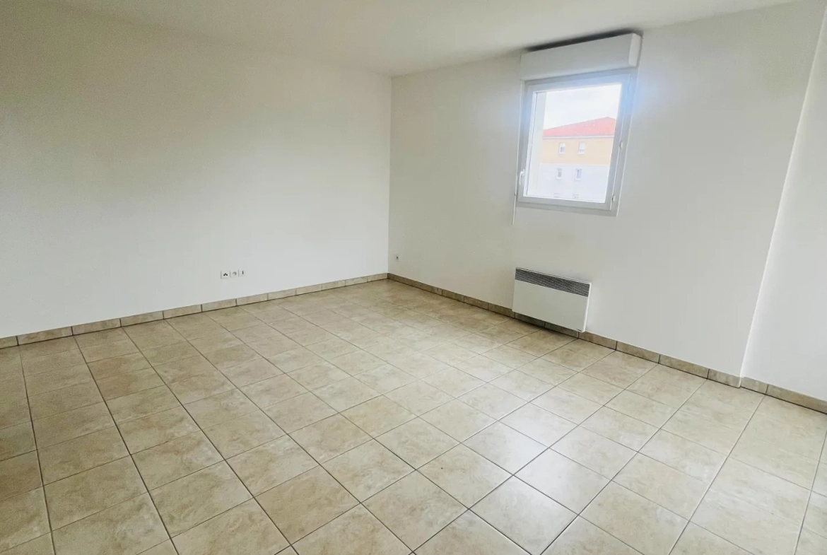Bel appartement 3 pièces avec balcon et parking à Arras 