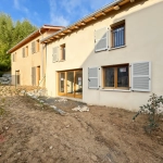 Plateau duplex à rénover avec jardin à Sainte Euphémie, proche Trévoux