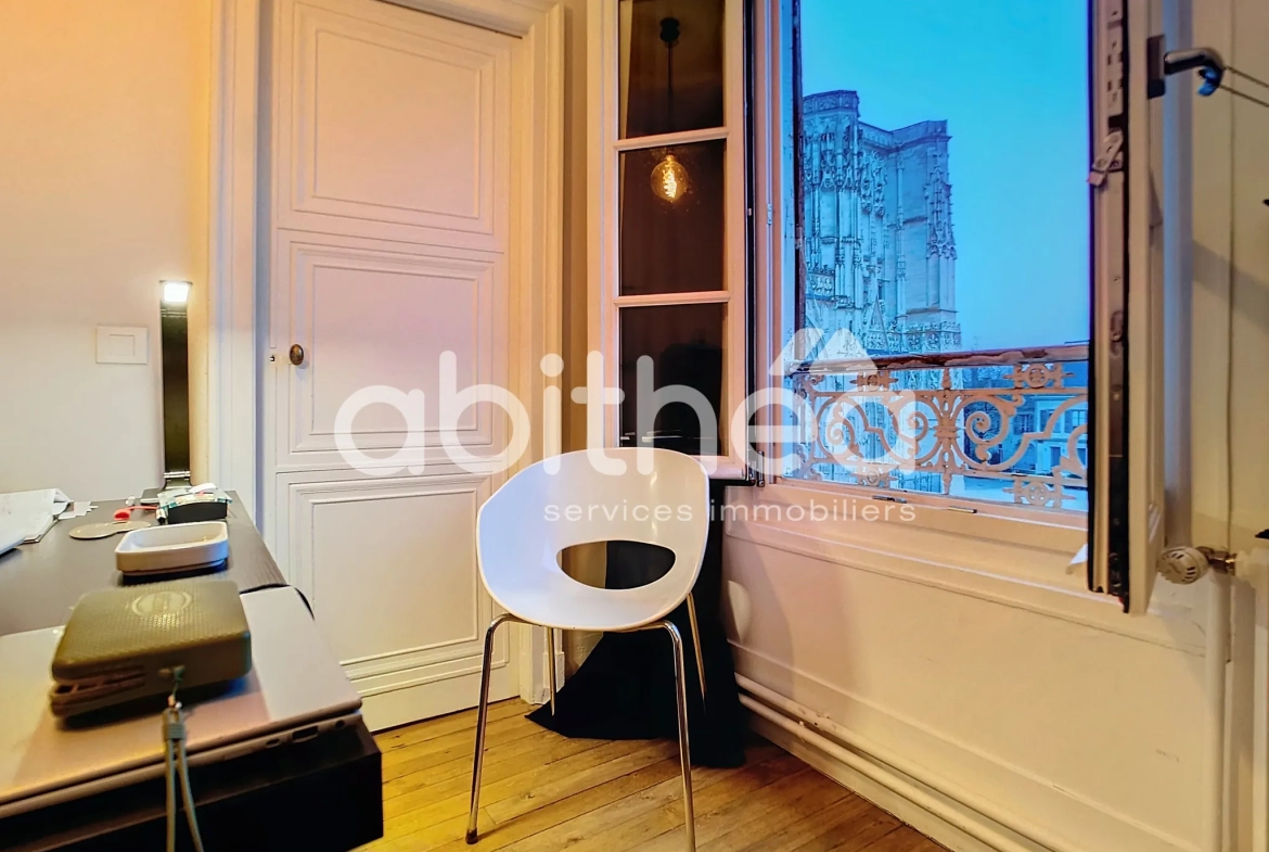 Appartement de 160 m² avec vue sur la cathédrale à Troyes 