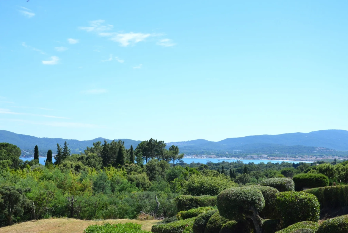 Villa de style bastide avec vue mer et piscine à Grimaud - Prestige et confort 