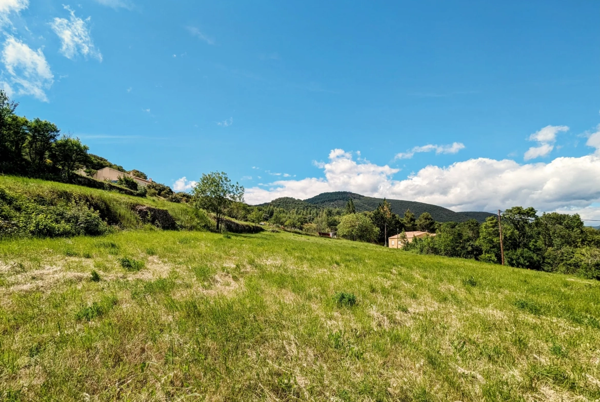 Terrains constructibles dans le Pradal avec vue dominante et exposition sud 