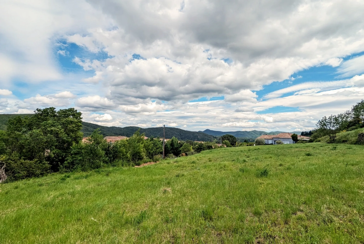Terrains constructibles dans le Pradal avec vue dominante et exposition sud 