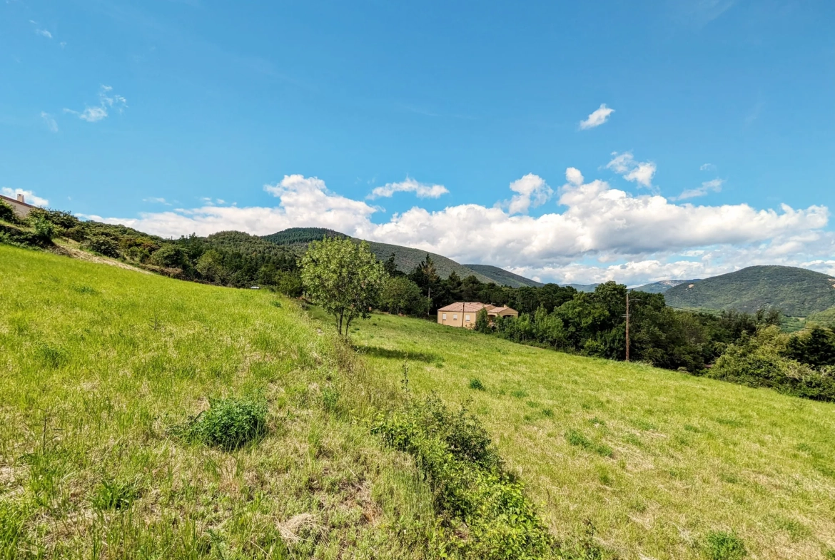 Terrains constructibles dans le Pradal avec vue dominante et exposition sud 