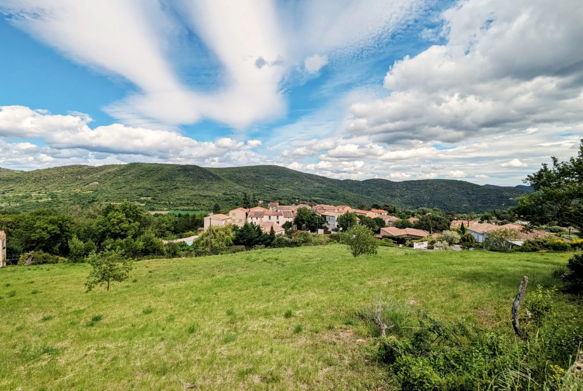 Terrains constructibles dans le Pradal avec vue dominante et exposition sud 