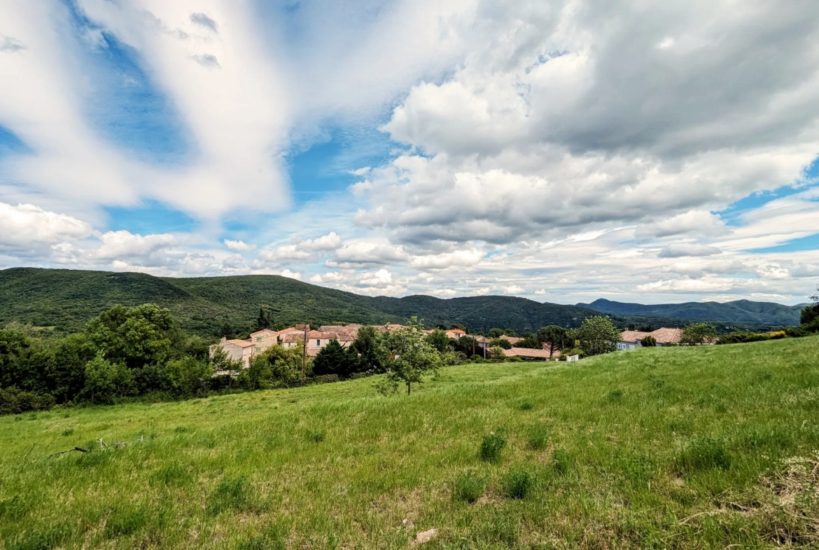 Terrains constructibles dans le Pradal avec vue dominante et exposition sud 