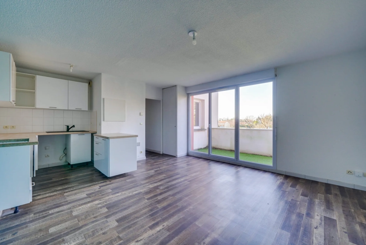 Vente d'un appartement T2 de 43m² avec balcon et parking à Saint-Louis-de-Montferrand 