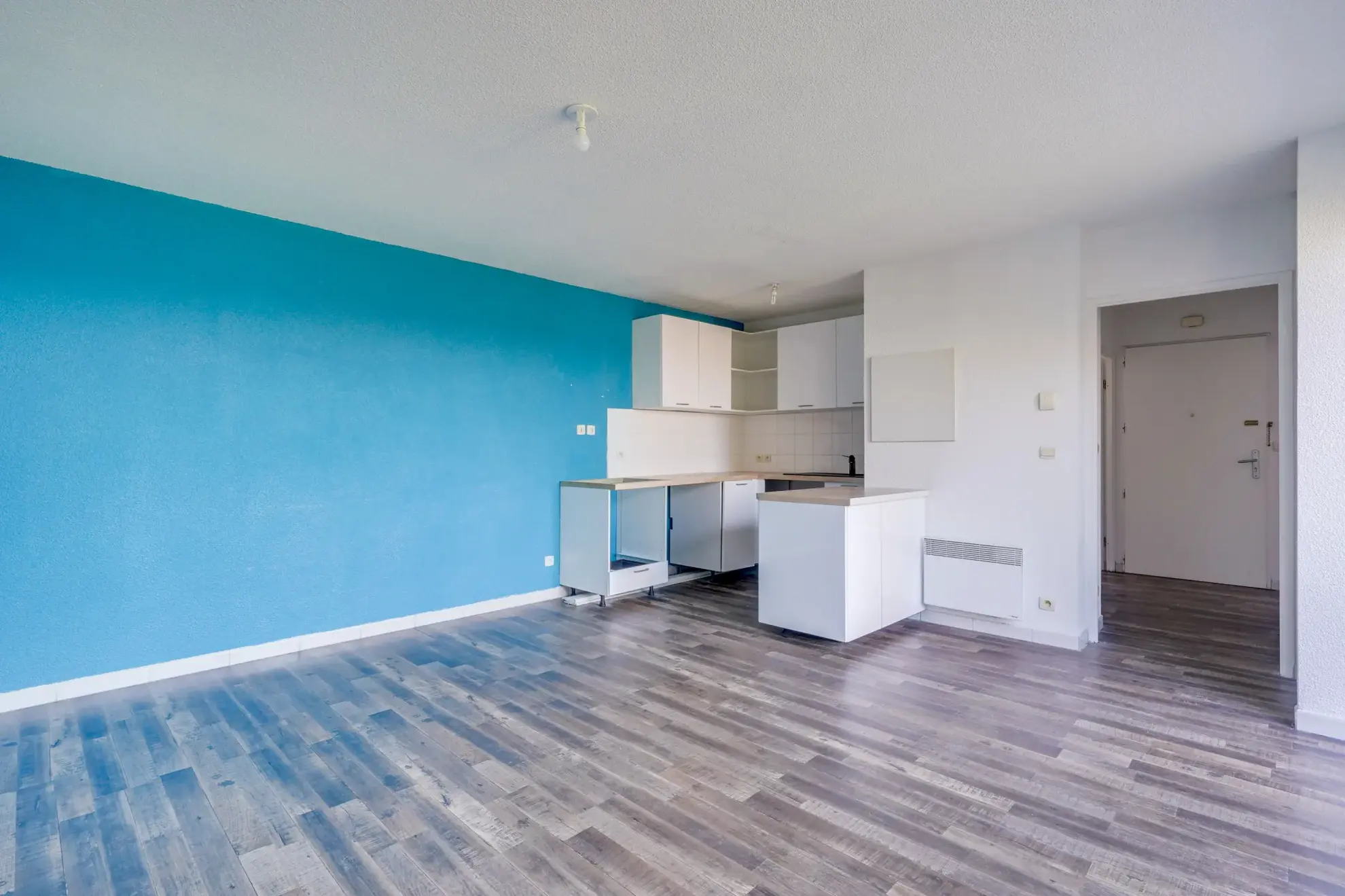 Vente d'un appartement T2 de 43m² avec balcon et parking à Saint-Louis-de-Montferrand 