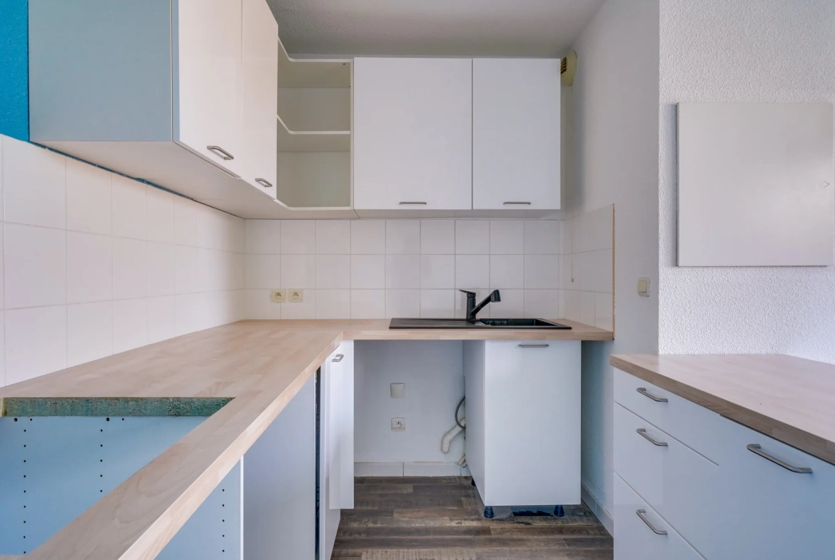 Vente d'un appartement T2 de 43m² avec balcon et parking à Saint-Louis-de-Montferrand 