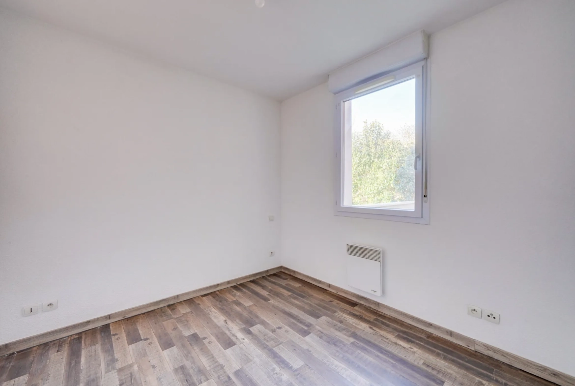 Vente d'un appartement T2 de 43m² avec balcon et parking à Saint-Louis-de-Montferrand 