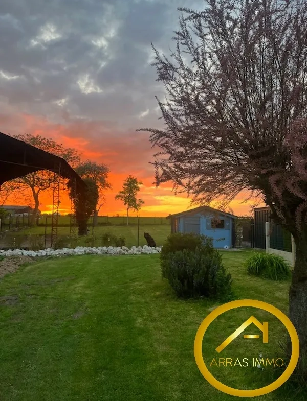 Fermette de 210 m² à Ficheux avec jardin et dépendances, fort potentiel 